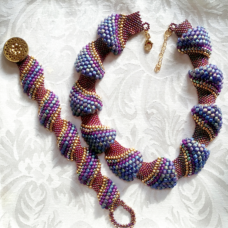 Bead weaving necklace and bracelets - Elaine Sharp